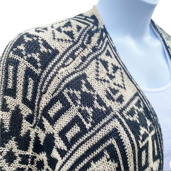 Flying Tomato Western Boho Poncho Sweater with Fringe Size Small/Medium - Picture 4 of 12